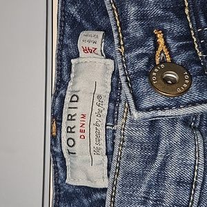 Torrid 24 r boyfriend